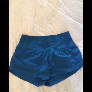 Lululemon Shorts size 6